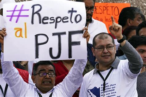 Workers at Mexico’s federal courts launch a 4-day strike over president’s planned budget cuts